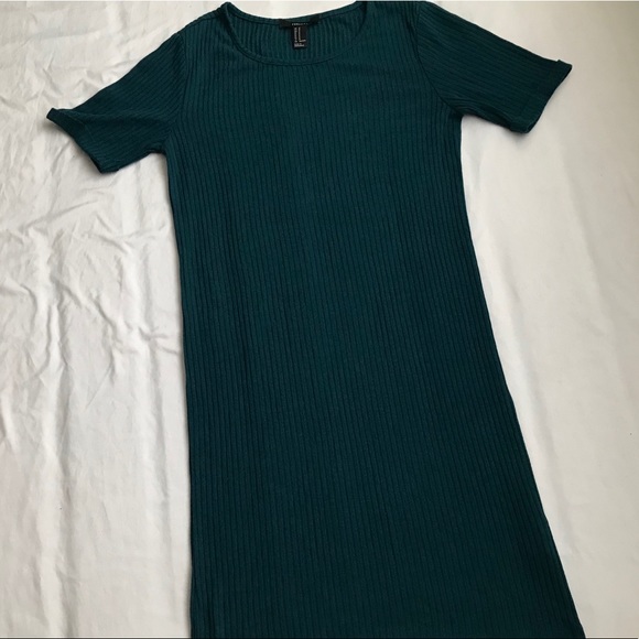 Sold FOREVER 21 MINIDRESS - Picture 4 of 5